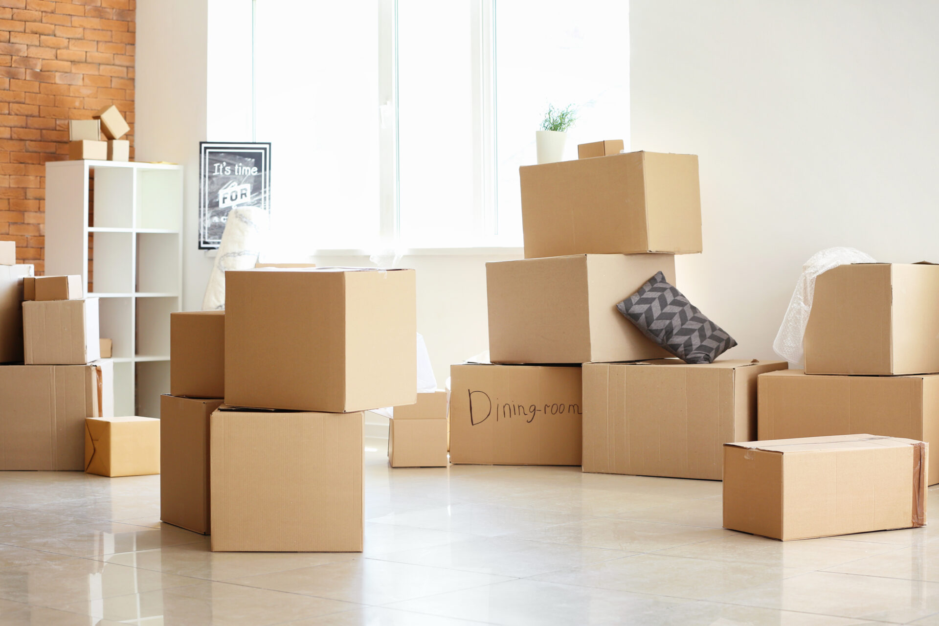 Commercial packing services in Alberta